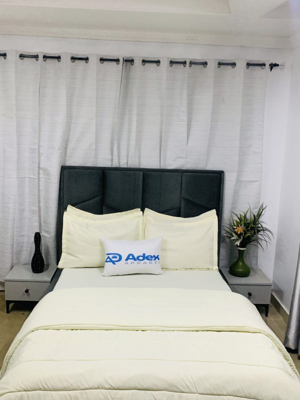 PLAIN CREAM 6/6 DUVET SET
