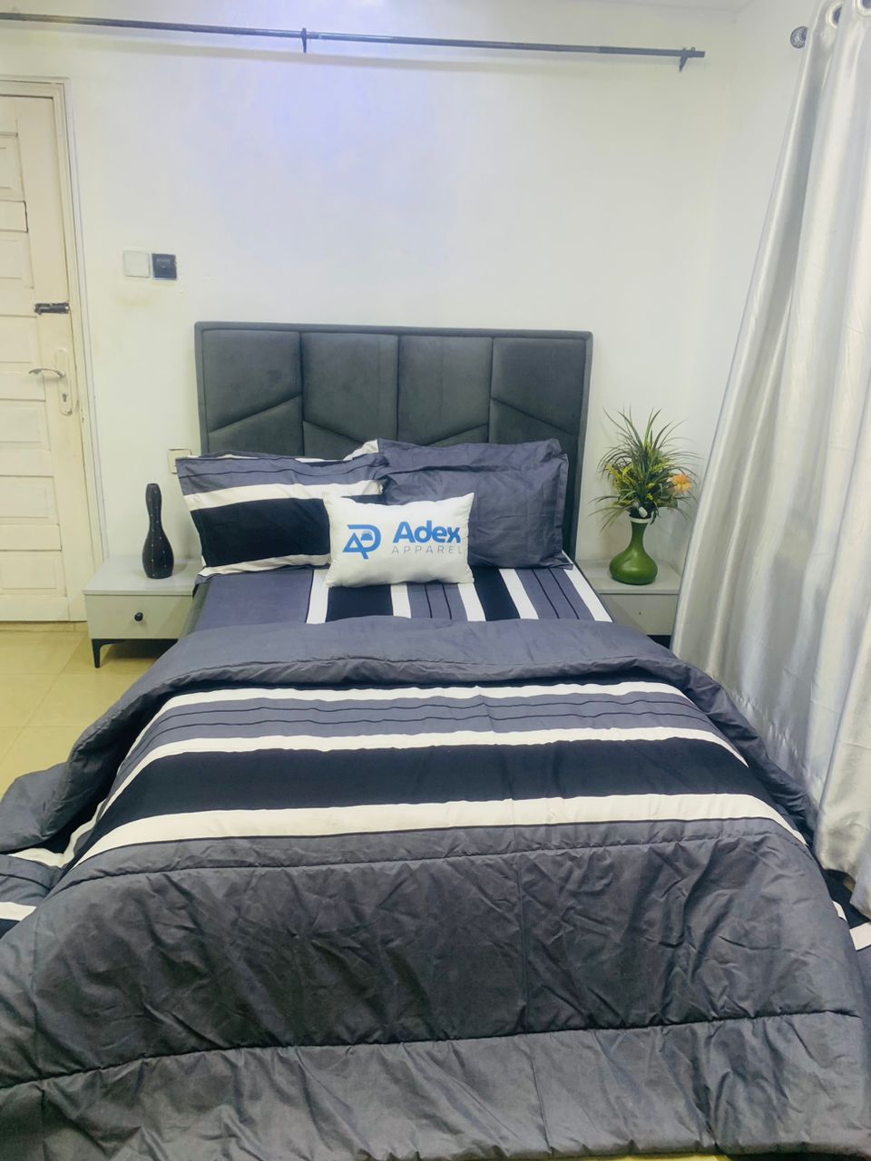 Graphite Luxe 7 / 7 Duvet